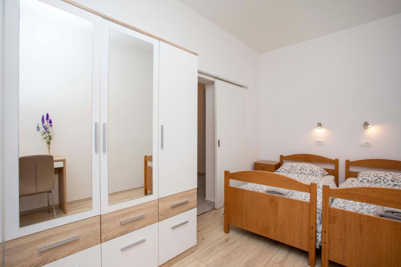 Apartmani Marica Plomin Exterior photo