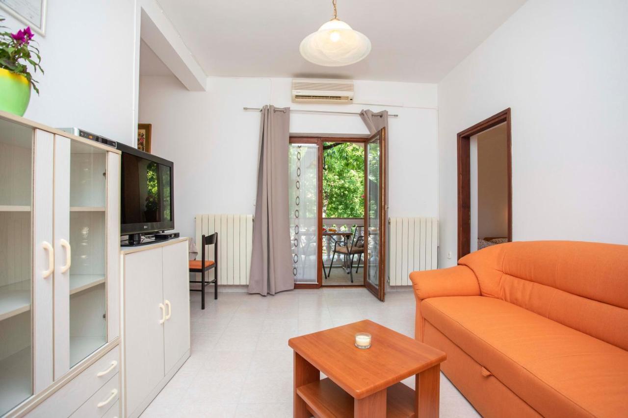 Apartmani Marica Plomin Exterior photo