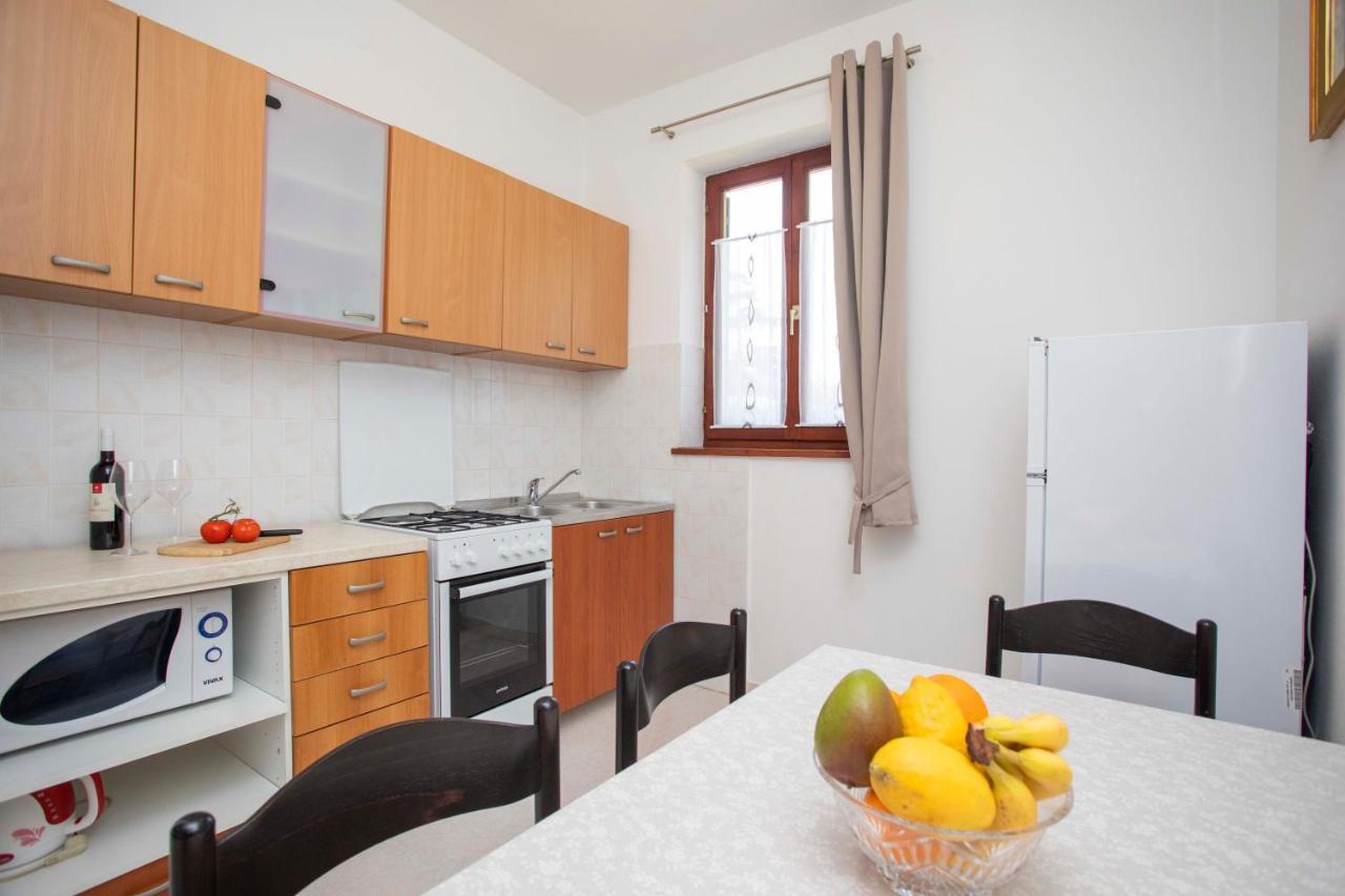 Apartmani Marica Plomin Exterior photo